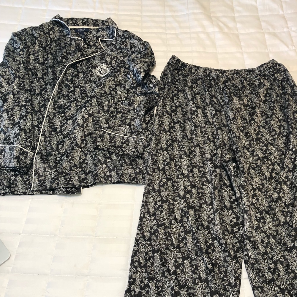 Pajama set - Picture 2 of 2